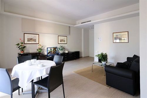 Apartahotel Sacconi 4*