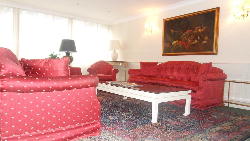 Sacconi Apartahotel 4*